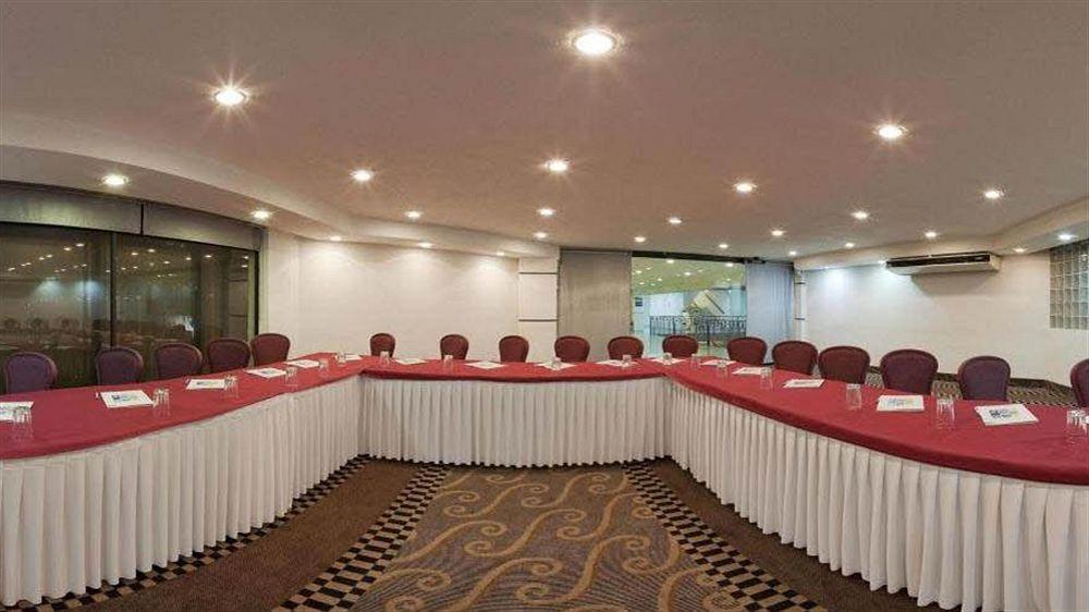 Holiday Inn Express Toluca By Ihg Eksteriør bilde