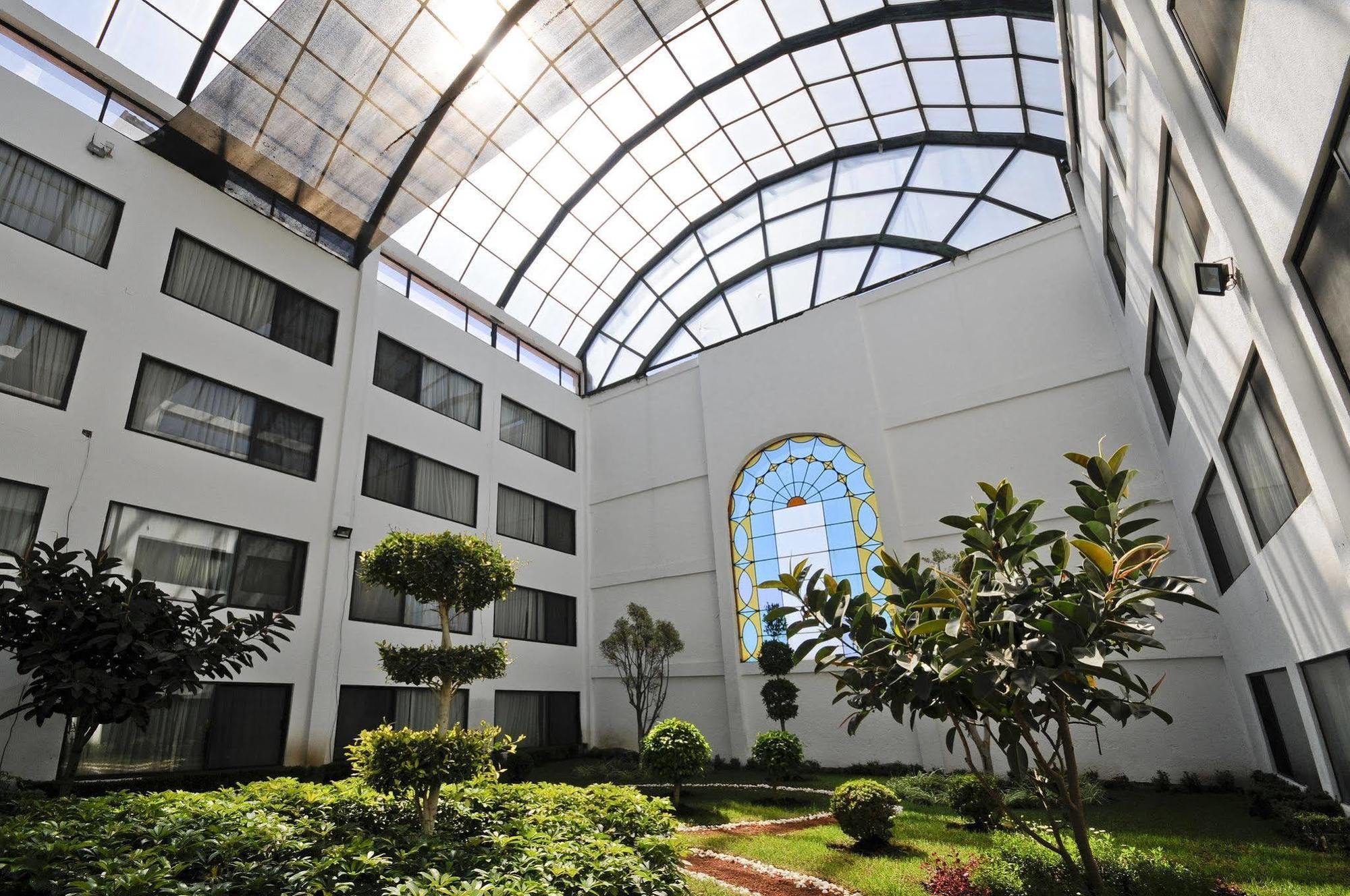Holiday Inn Express Toluca By Ihg Eksteriør bilde
