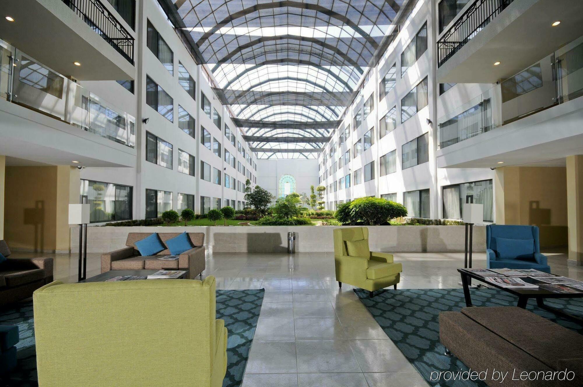 Holiday Inn Express Toluca By Ihg Eksteriør bilde